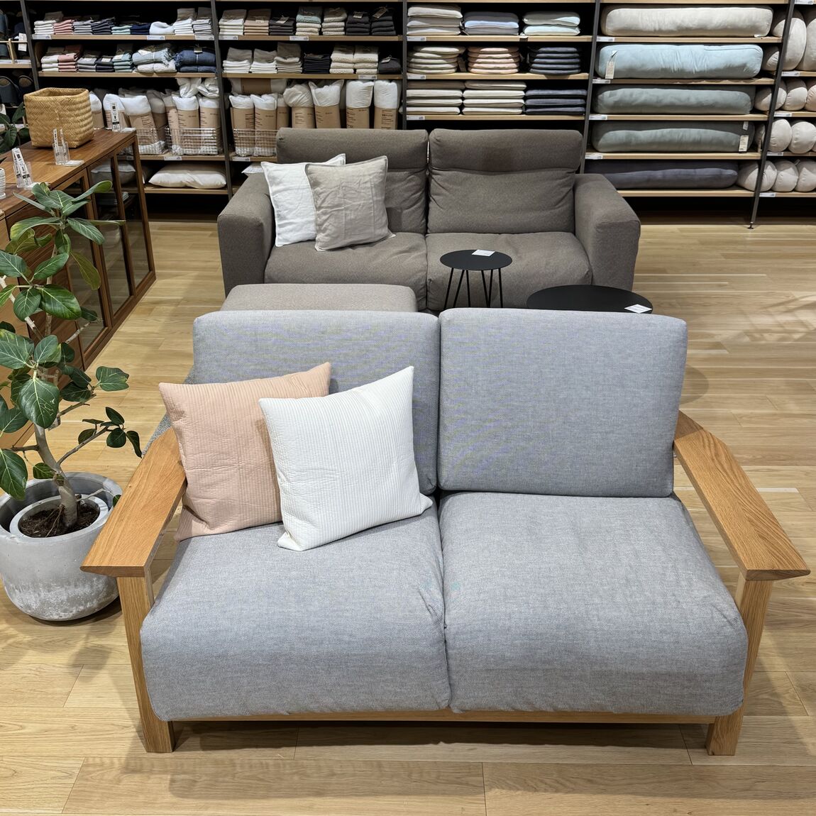 直江津】木のぬくもりが感じられるソファ｜ソファ本体木製フレーム